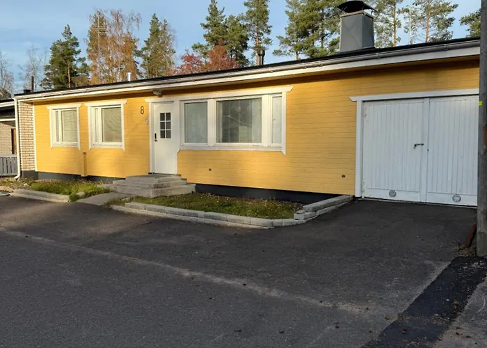 Saunallinen Iso Omakotitalo